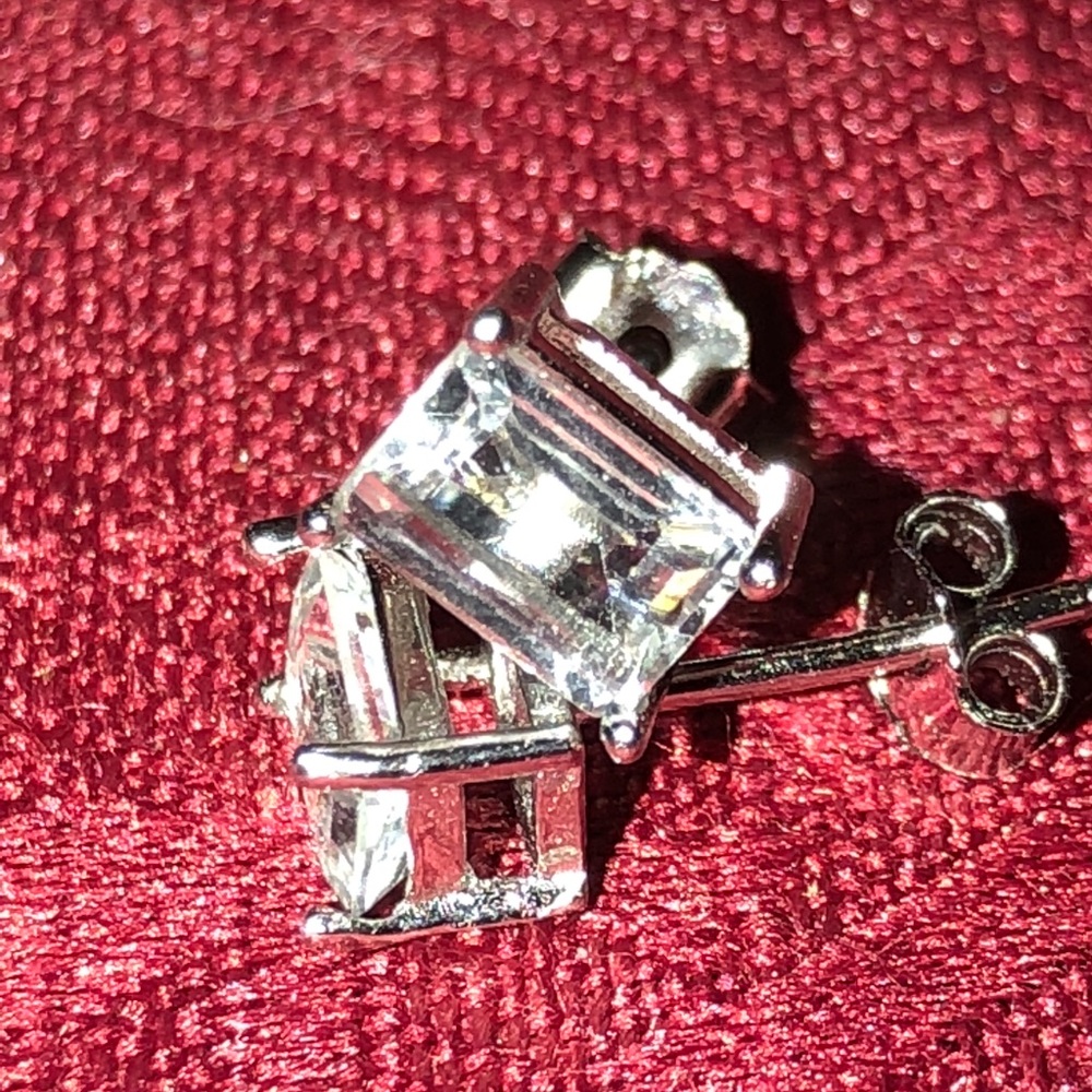 1 1/4 Carat Aquamarine 925 Earrings